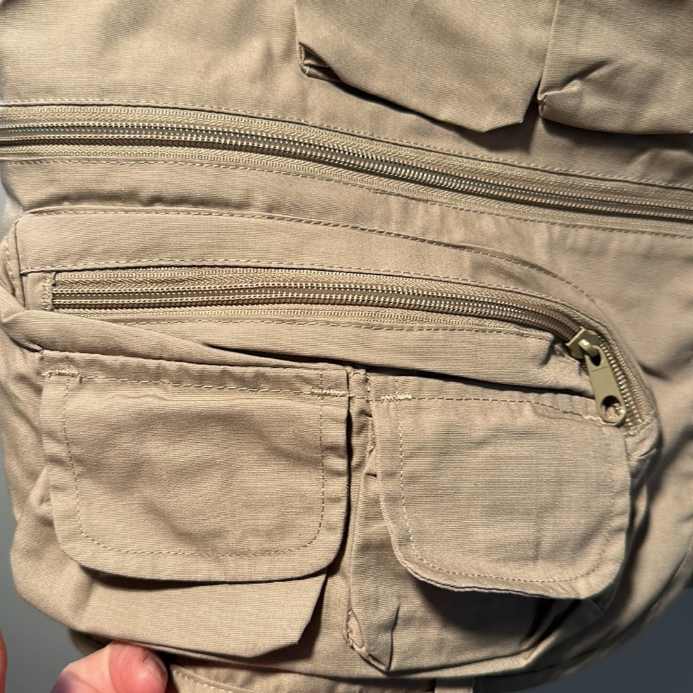 Master Sportsman Fishing Vest - Rugged Outdoor Gear, Size‎ L, Tan - Picture 4 of 9